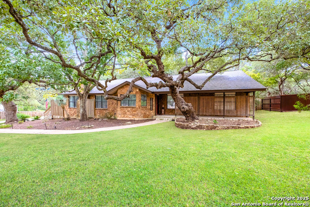 Listing photo id 25 for 26042 Cypress Oaks