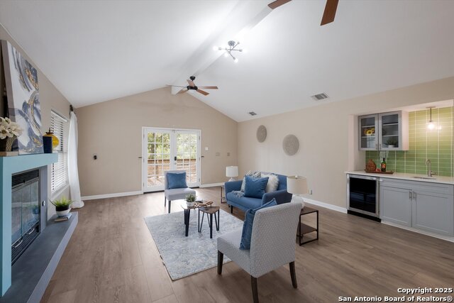 Listing photo id 4 for 26042 Cypress Oaks