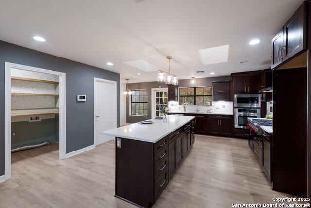 Listing photo id 7 for 26042 Cypress Oaks