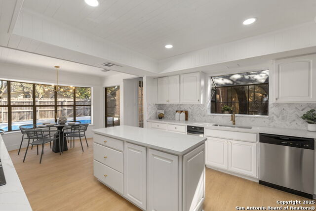 Image 14 of 36 For 13114 Hunters Circle N