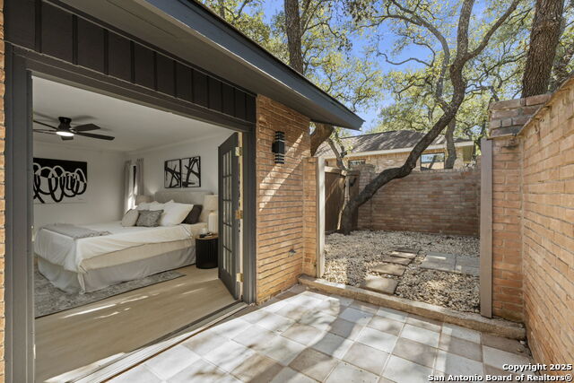 Image 21 of 36 For 13114 Hunters Circle N