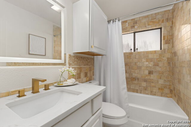 Image 28 of 36 For 13114 Hunters Circle N