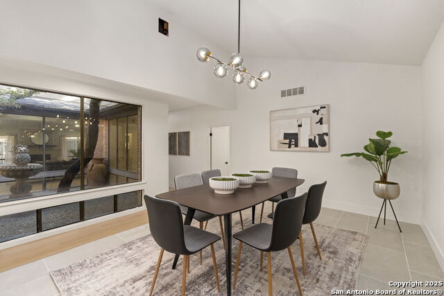 Image 6 of 36 For 13114 Hunters Circle N