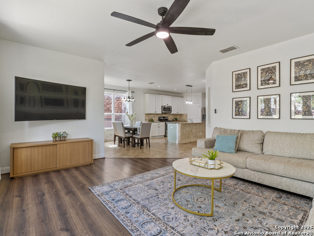 Image 19 of 48 For 22438 Akin Fawn