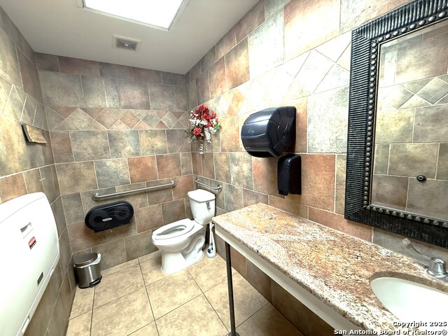 Listing photo id 20 for 11470 Perrin Beitel