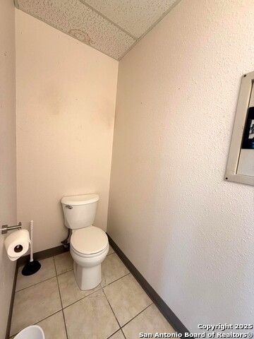 Listing photo id 32 for 8001 Midcrown