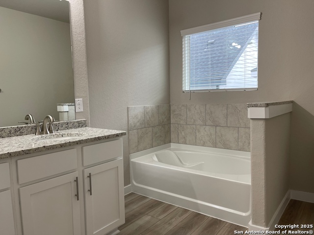 Image 11 of 20 For 21506 James Charles