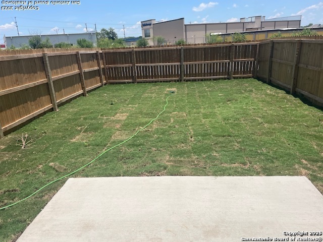 Listing photo id 17 for 7927 Dial Ike Dr  202