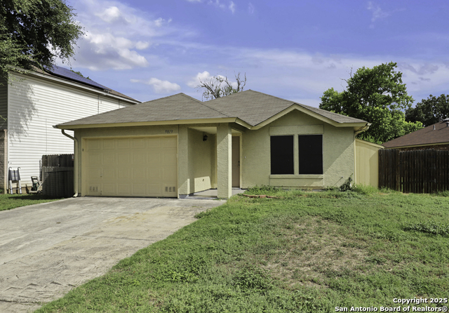 Image 2 of 20 For 9819 Jenson Pt