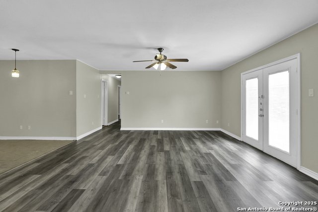 Image 9 of 20 For 9819 Jenson Pt