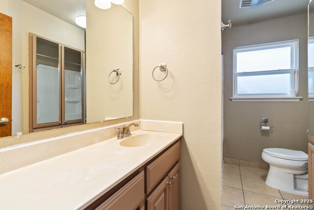 Image 14 of 15 For 9815 Lantana