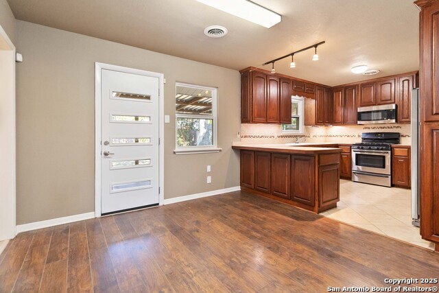 Image 6 of 15 For 9815 Lantana