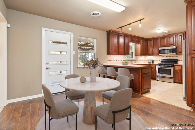 Image 7 of 15 For 9815 Lantana