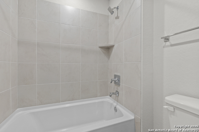 Image 15 of 21 For 15522 Doublecreek Dr