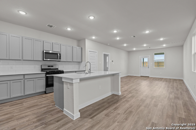 Image 17 of 21 For 15522 Doublecreek Dr