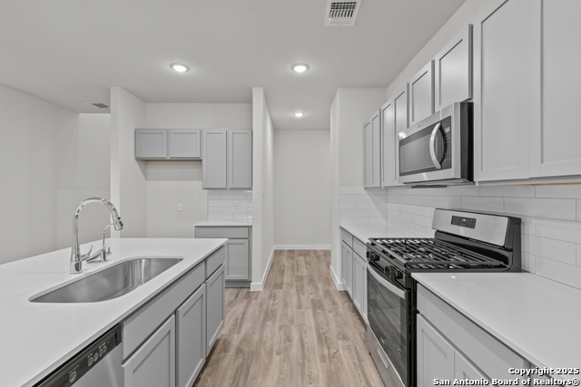 Image 19 of 21 For 15522 Doublecreek Dr