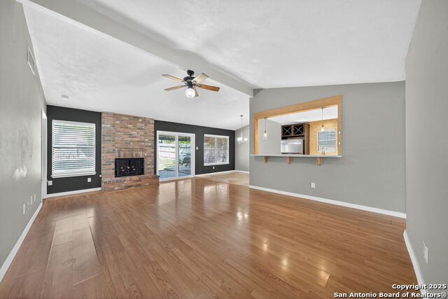 Listing photo id 13 for 824 Garden Meadow