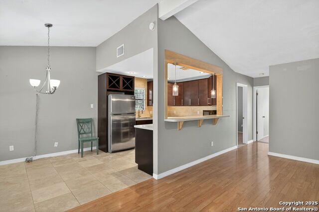 Listing photo id 18 for 824 Garden Meadow