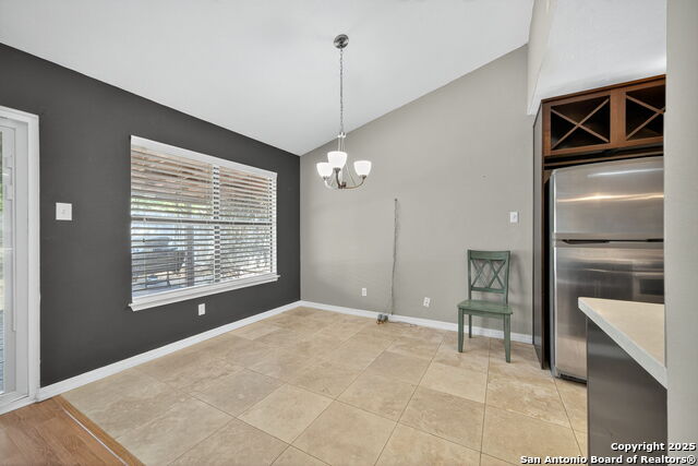 Listing photo id 19 for 824 Garden Meadow