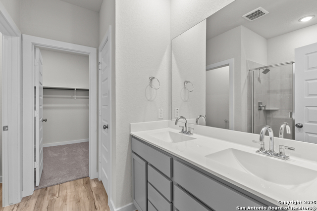 Image 6 of 17 For 15550 Doublecreek Dr