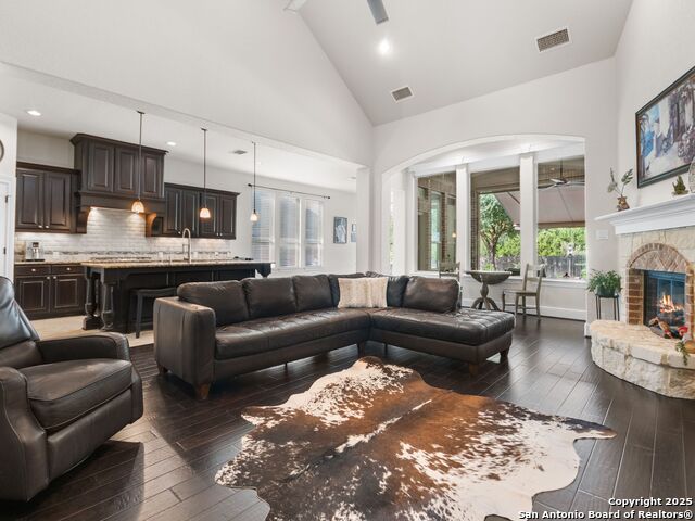 Listing photo id 14 for 25715 Stormy Ridge