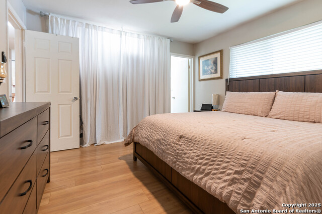 Image 16 of 29 For 6635 Spring Hollow