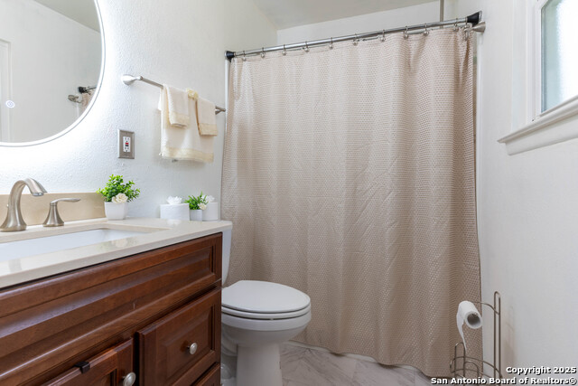 Image 19 of 29 For 6635 Spring Hollow