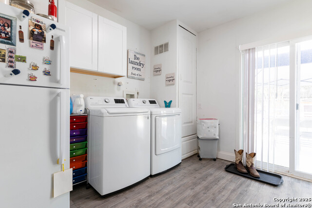 Image 23 of 29 For 6635 Spring Hollow