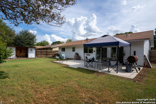 Image 24 of 29 For 6635 Spring Hollow