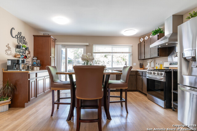 Image 8 of 29 For 6635 Spring Hollow