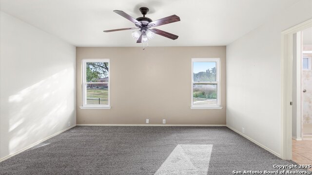 Listing photo id 12 for 5805 Black Diamond