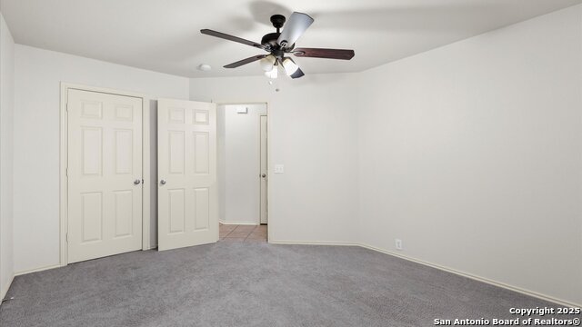 Listing photo id 17 for 5805 Black Diamond