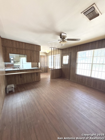 Image 6 of 11 For 5519 Crystal Valley
