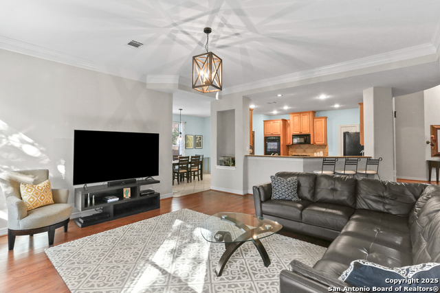 Image 12 of 44 For 18515 Rogers Place