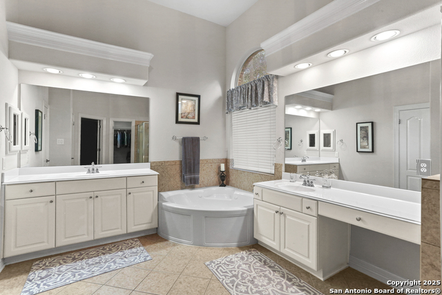 Image 25 of 44 For 18515 Rogers Place