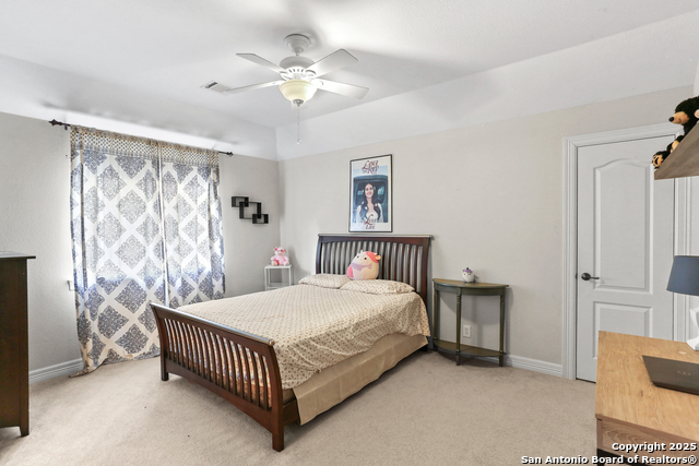 Image 31 of 44 For 18515 Rogers Place