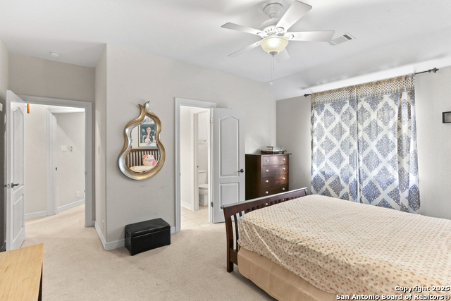 Image 32 of 44 For 18515 Rogers Place