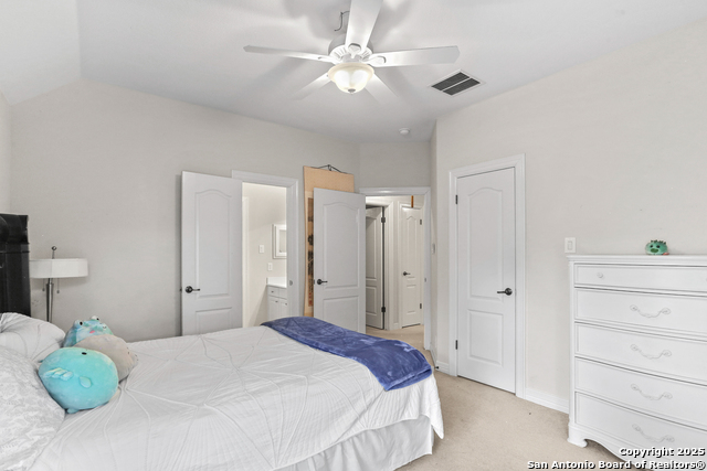 Image 36 of 44 For 18515 Rogers Place