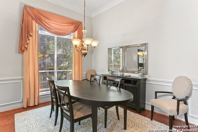 Image 8 of 44 For 18515 Rogers Place