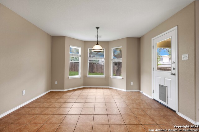 Listing photo id 6 for 10803 Marot Field