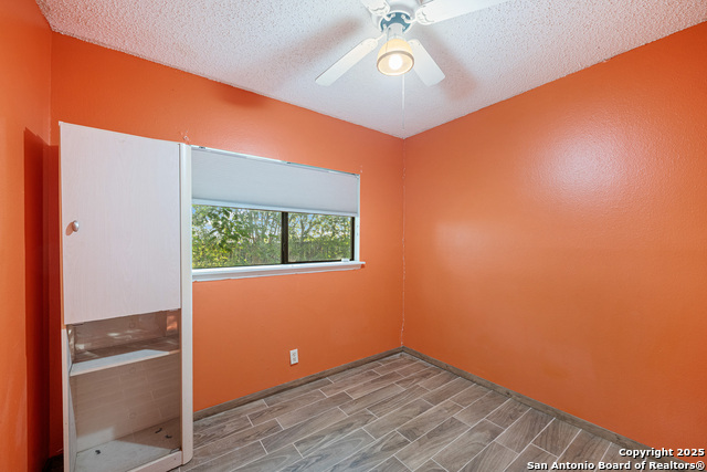 Image 12 of 18 For 4230 Sunrise Cove