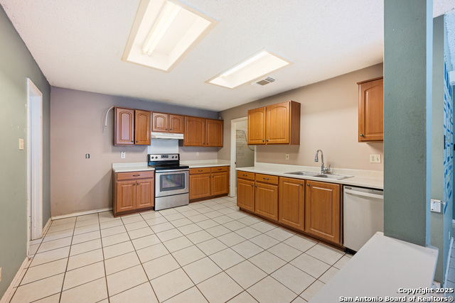 Image 5 of 18 For 4230 Sunrise Cove