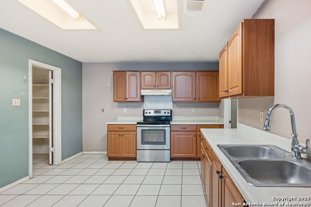 Image 6 of 18 For 4230 Sunrise Cove