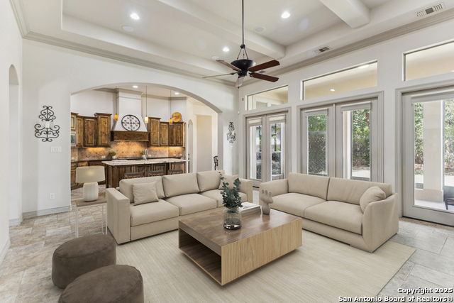Listing photo id 9 for 211 Granville Way