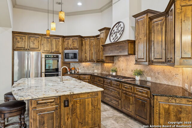 Listing photo id 10 for 211 Granville Way