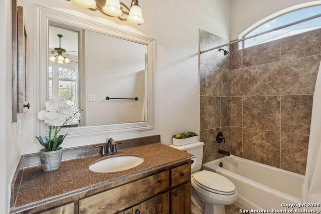Listing photo id 26 for 211 Granville Way
