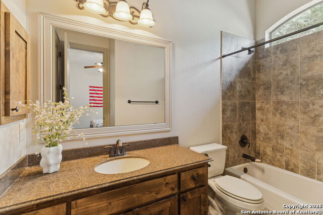 Listing photo id 28 for 211 Granville Way