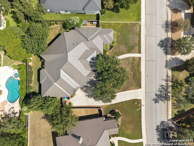 Listing photo id 40 for 211 Granville Way
