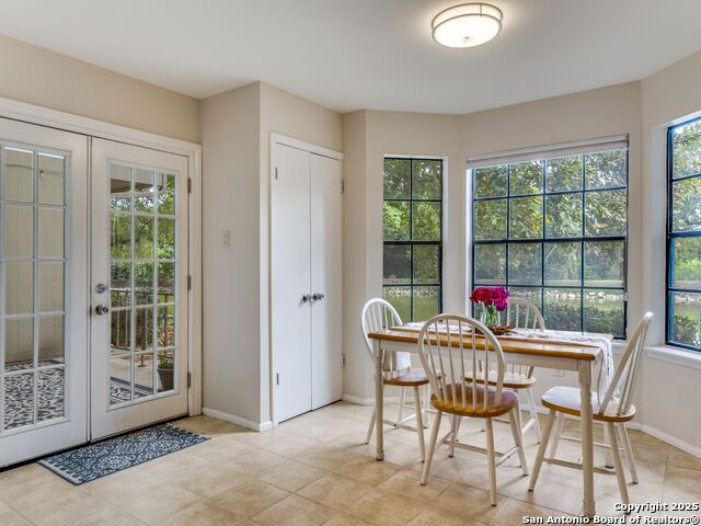 Image 12 of 25 For 7711 Callaghan Road  905