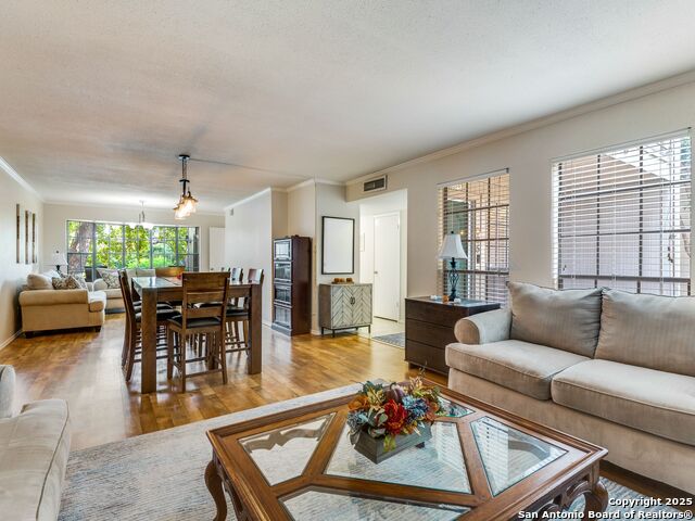 Image 6 of 25 For 7711 Callaghan Road  905